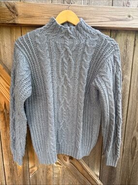 Alpaca Imports Blue Chunky Cable Knit Sweater
